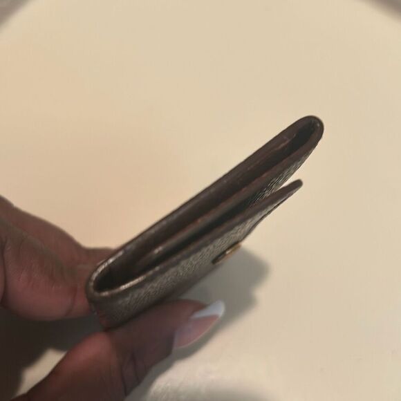 Louis Vuitton Monogram Key Holder Case Brown Coated LV Logo Print 4 Key Luxury - Picture 4 of 9